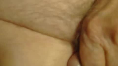 Snapshot of romantiko9 chatting on 11/19/25, 04:29 romantiko9 online show from 11/19/25, 04:29