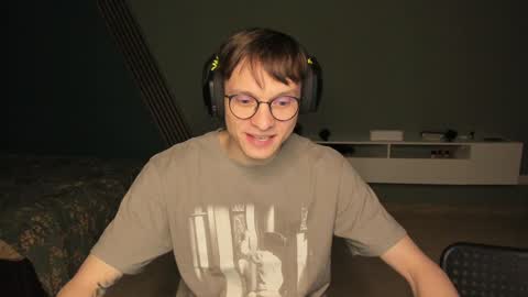 Snapshot of romeo_mercy chatting on 12/10/24, 01:22 Romeo online show from 12/10/24, 01:22