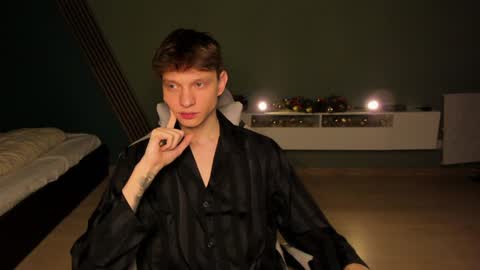 Snapshot of romeo_mercy chatting on 01/11/25, 06:14 Romeo online show from 01/11/25, 06:14