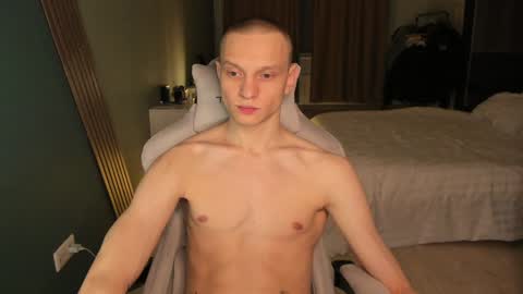 Snapshot of romeo_mercy chatting on 01/21/25, 10:41 Romeo online show from 01/21/25, 10:41