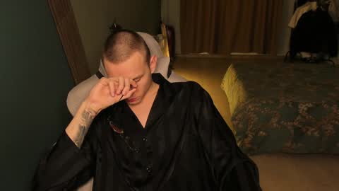 Snapshot of romeo_mercy chatting on 02/01/25, 04:24 Romeo online show from 02/01/25, 04:24