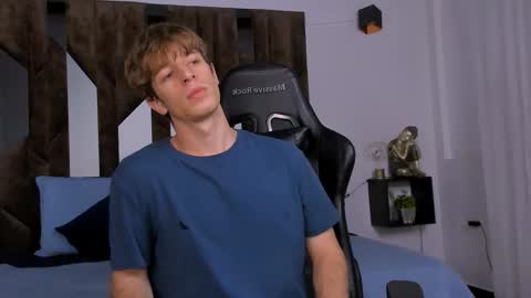 Snapshot of romeo_ricci1 chatting on 01/17/26, 06:55 Romeo Ricci online show from 01/17/26, 06:55