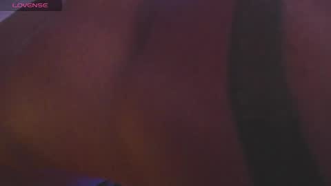 Snapshot of romeocolin_ chatting on 12/20/24, 02:38 R O M E O online show from 12/20/24, 02:38