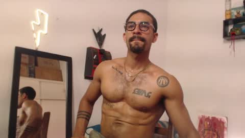 Snapshot of romeocolin_ chatting on 07/01/26, 12:56 R O M E O online show from 07/01/26, 12:56