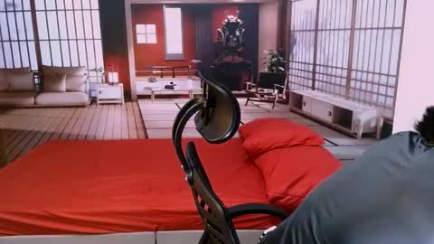 Romeo online show from 11/05/25, 07:14