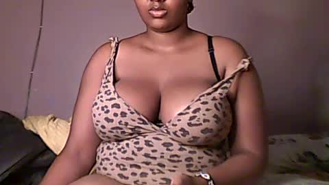 Romina 26 online show from 06/22/26, 03:25