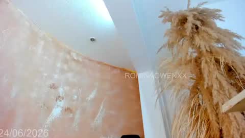 ROMINA OWEN online show from 06/24/26, 07:46
