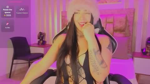 Snapshot of romy_0 chatting on 03/19/26, 03:43 Romy online show from 03/19/26, 03:43