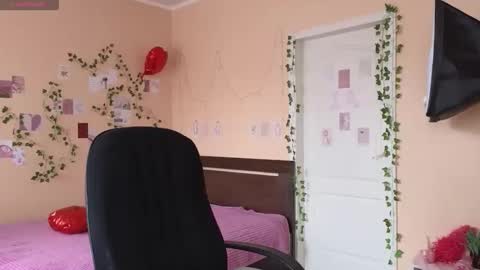 ronda_roni online show from 04/15/26, 07:04