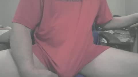 Snapshot of roney58 chatting on 02/07/25, 08:33 roney58 online show from 02/07/25, 08:33