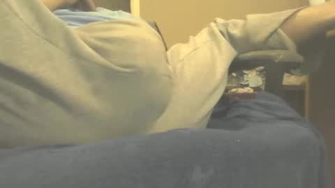 Snapshot of roney58 chatting on 02/08/25, 02:27 roney58 online show from 02/08/25, 02:27