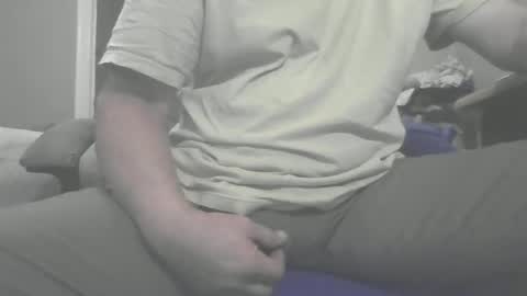 Snapshot of roney58 chatting on 02/27/25, 09:43 roney58 online show from 02/27/25, 09:43