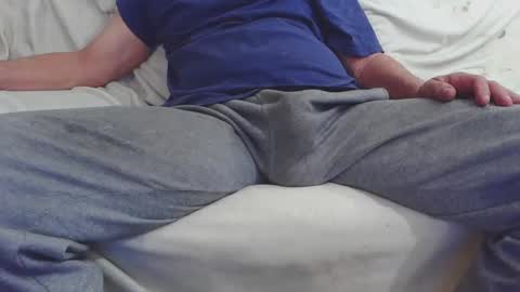Snapshot of roney58 chatting on 03/21/26, 06:40 roney58 online show from 03/21/26, 06:40