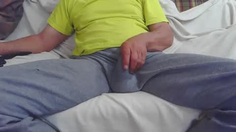 Snapshot of roney58 chatting on 04/20/26, 06:38 roney58 online show from 04/20/26, 06:38