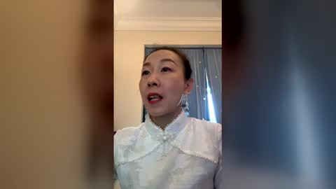 Snapshot of rongrong0329 chatting on 06/01/26, 01:18 sui sui online show from 06/01/26, 01:18