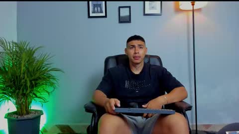 Snapshot of ronnie_canford chatting on 02/22/26, 02:59 RonnieCanford online show from 02/22/26, 02:59