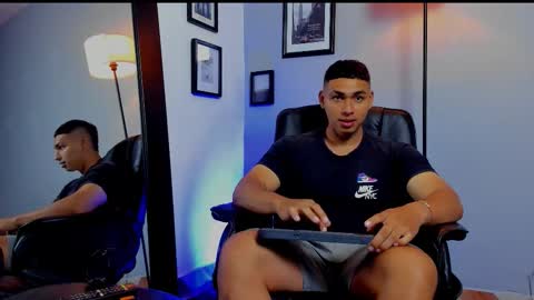 Snapshot of ronnie_canford chatting on 03/15/26, 08:04 RonnieCanford online show from 03/15/26, 08:04