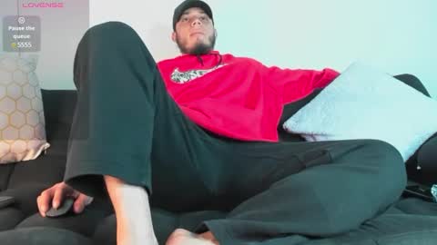 Snapshot of ronnie_fallout chatting on 01/19/25, 07:26 Ronnie online show from 01/19/25, 07:26