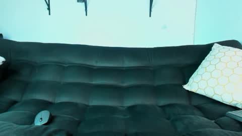 Snapshot of ronnie_fallout chatting on 02/12/25, 09:54 Ronnie online show from 02/12/25, 09:54