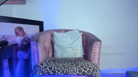 Snapshot of ronnie_fallout chatting on 10/04/25, 05:33 Ronnie online show from 10/04/25, 05:33