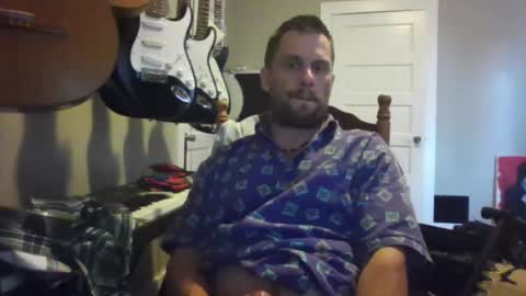 Snapshot of ronniejohnston13 chatting on 06/20/26, 12:14 ronniejohnston13 online show from 06/20/26, 12:14