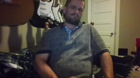 Snapshot of ronniejohnston13 chatting on 06/22/26, 02:02 ronniejohnston13 online show from 06/22/26, 02:02