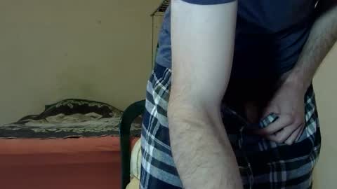 Snapshot of ronniemaster chatting on 01/15/25, 11:40 ronniemaster online show from 01/15/25, 11:40
