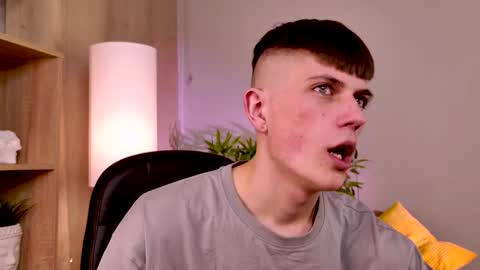 Snapshot of rony_winston chatting on 02/16/26, 07:21 Rony online show from 02/16/26, 07:21