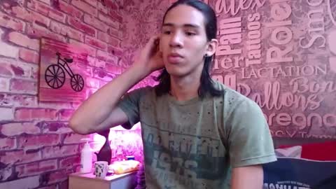 Snapshot of ronymiller_1 chatting on 01/19/25, 03:21 RonyMiller 1 online show from 01/19/25, 03:21