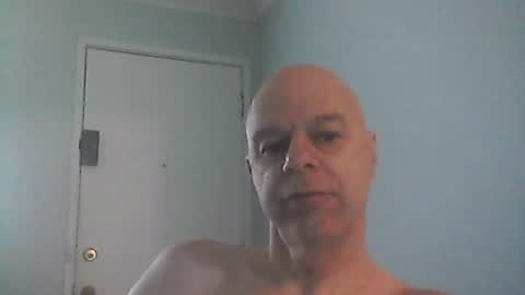Snapshot of rooboy55 chatting on 07/12/26, 02:57 rooboy55 online show from 07/12/26, 02:57