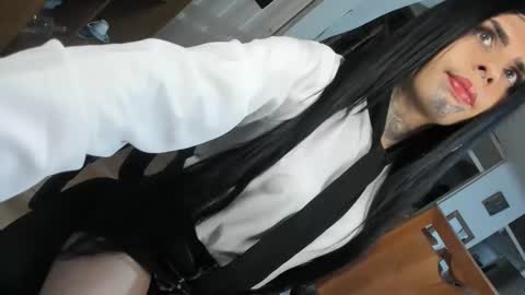 Snapshot of room911 chatting on 02/02/26, 05:17 herreraisa offical online show from 02/02/26, 05:17