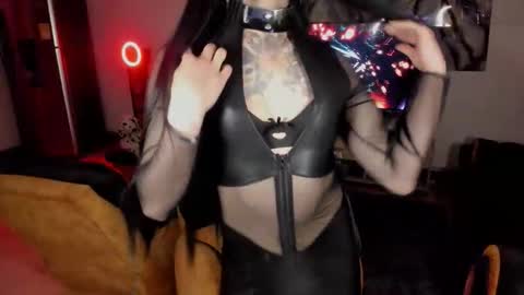 Snapshot of room911 chatting on 03/21/26, 07:24 herreraisa offical online show from 03/21/26, 07:24