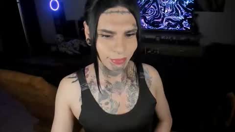 Snapshot of room911 chatting on 03/25/26, 06:08 herreraisa offical online show from 03/25/26, 06:08