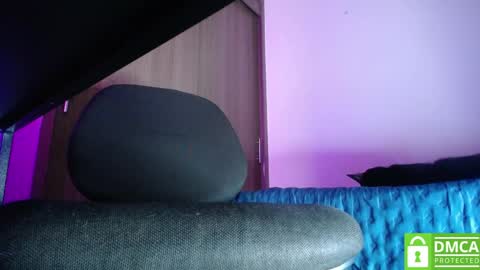 Snapshot of room_hot_x chatting on 04/16/26, 09:15 ken online show from 04/16/26, 09:15