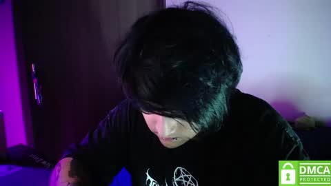 Snapshot of room_hot_x chatting on 06/11/26, 12:32 ken online show from 06/11/26, 12:32