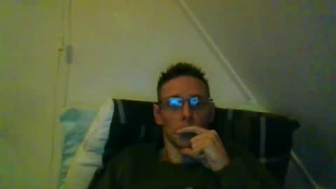 Snapshot of rororober chatting on 01/14/26, 06:46 rororober online show from 01/14/26, 06:46