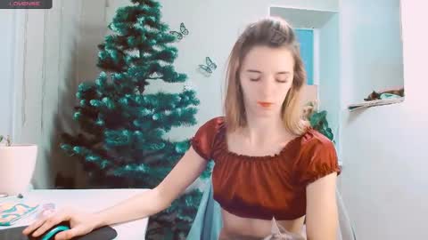 Snapshot of rosa843850 chatting on 12/15/24, 02:37 rosa843850 online show from 12/15/24, 02:37