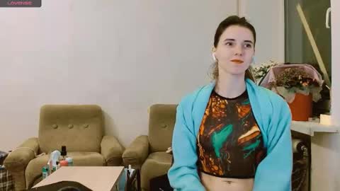 Snapshot of rosa843850 chatting on 02/21/25, 03:32 rosa843850 online show from 02/21/25, 03:32