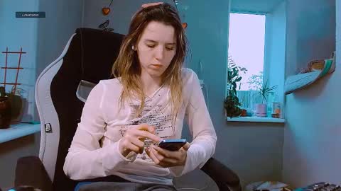 Snapshot of rosa843850 chatting on 02/15/26, 02:25 rosa843850 online show from 02/15/26, 02:25