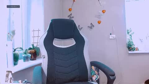 Snapshot of rosa843850 chatting on 02/17/26, 02:02 rosa843850 online show from 02/17/26, 02:02