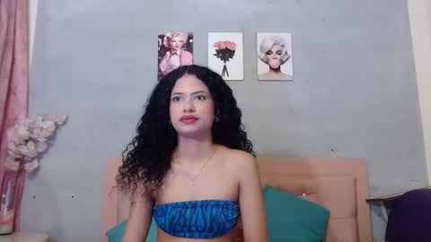 rosa_woolf online show from 11/05/25, 12:05