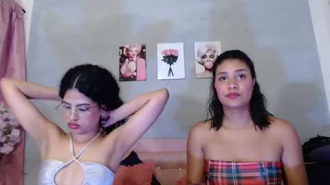 rosa_woolf online show from 12/18/25, 04:46