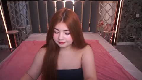 Snapshot of rosaamour chatting on 06/30/26, 12:28 rosaamour online show from 06/30/26, 12:28