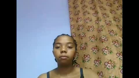 Snapshot of rosah225127 chatting on 04/25/26, 03:42 rosah225127 online show from 04/25/26, 03:42