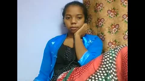 Snapshot of rosah225127 chatting on 05/02/26, 05:34 rosah225127 online show from 05/02/26, 05:34