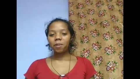 Snapshot of rosah225127 chatting on 05/14/26, 04:03 rosah225127 online show from 05/14/26, 04:03