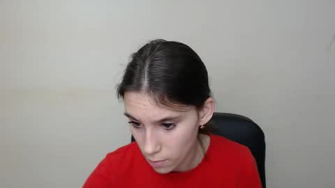 Rose online show from 09/23/25, 06:38