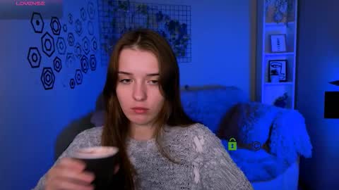 Snapshot of rosalie_liu chatting on 11/26/25, 02:07 rosalie_liu online show from 11/26/25, 02:07