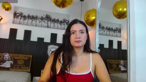 Snapshot of rosaliea chatting on 06/24/26, 04:33 R O S A L I A online show from 06/24/26, 04:33
