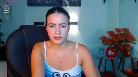Snapshot of rosaliea chatting on 07/04/26, 04:40 R O S A L I A online show from 07/04/26, 04:40